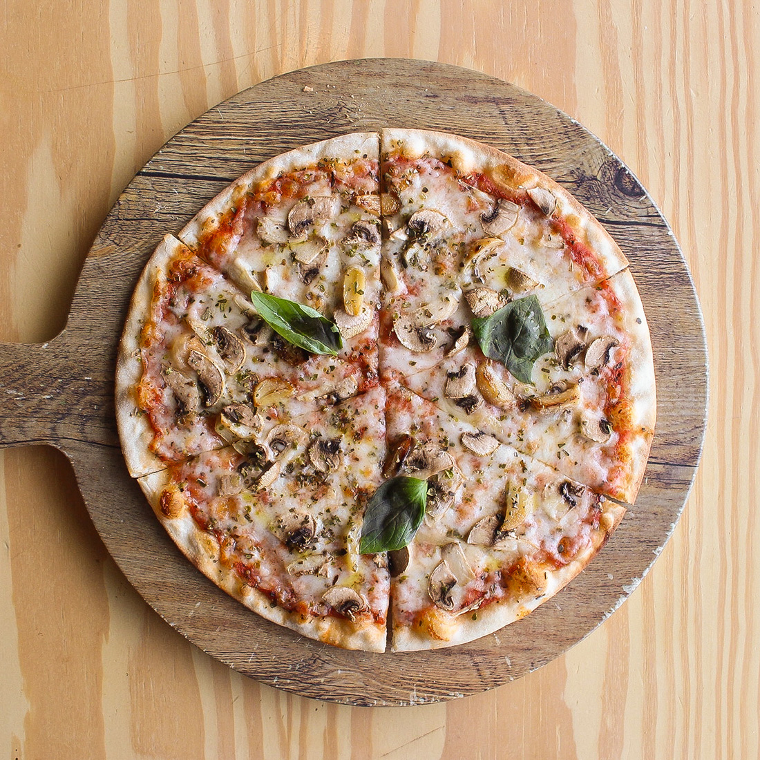 Pizza Prosciutto & Funghi